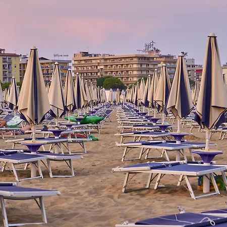 Welcoming In * Bibione